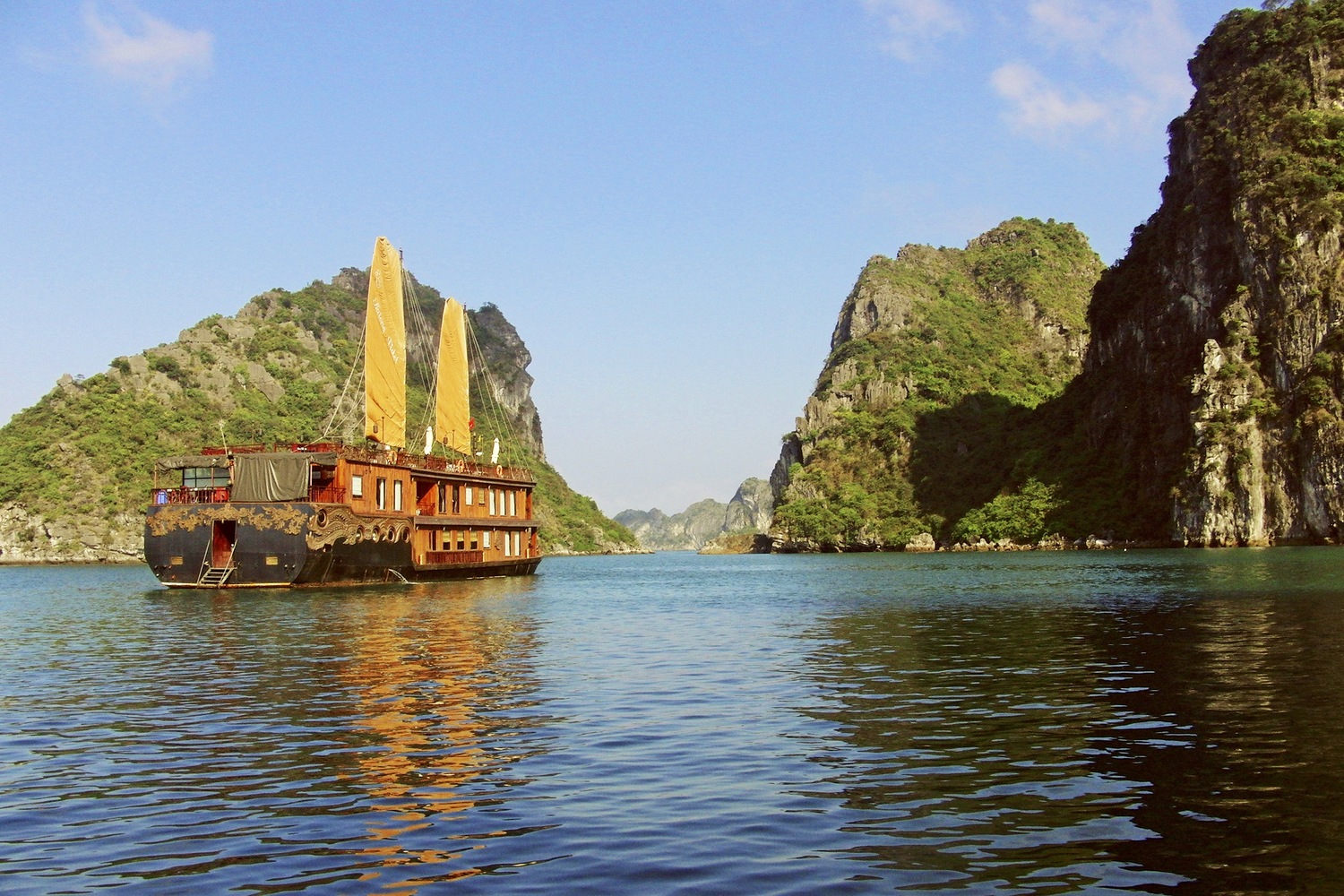 Halong Bay Boat